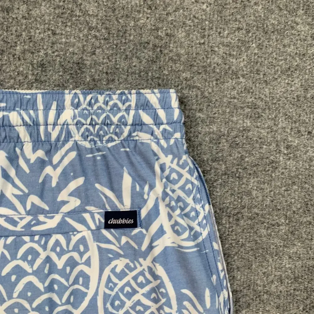 Chubbies Shorts Mens XL Extra Large Periwinkle White Thigh Napples Swim Trunks